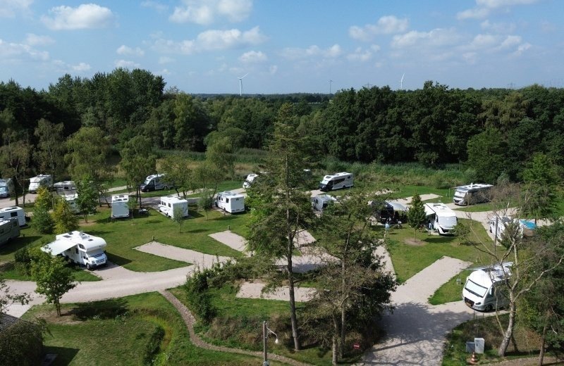 Camperpark viermannekesbrug van boven goede camperplaats in brabant
